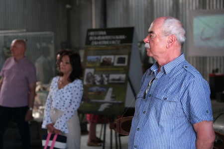 PALUBNÁ LETECKÁ VÝZBROJ A VÝSTROJ 20. STOROČIA - foto 2