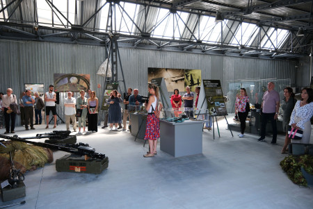 PALUBNÁ LETECKÁ VÝZBROJ A VÝSTROJ 20. STOROČIA - foto 4