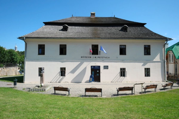 Múzeum J. M. Petzvala v Spišskej Belej - foto 1