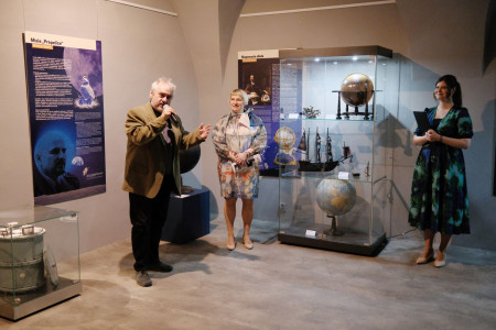 YOUR EYE TO THE UNIVERSE - foto 1