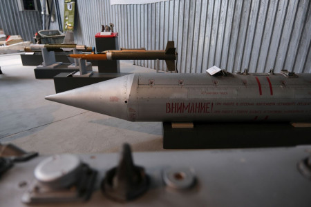 20th CENTURY AIRCRAFT WEAPONS AND EQUIPMENT - foto 5