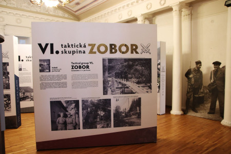 Armáda v povstaní - foto 1