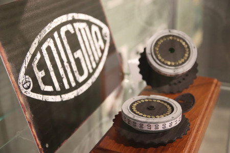 Pondelky s Enigmou - foto 1