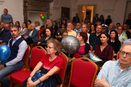 Among Us Irons - foto 4