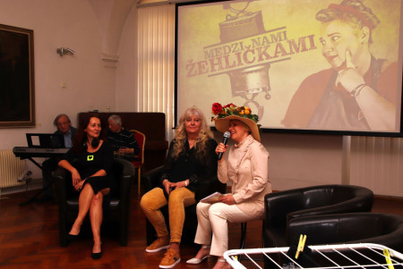 Among Us Irons - foto 6