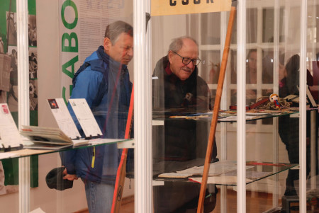  Pri mikrofóne Gabo Zelenay - foto 1