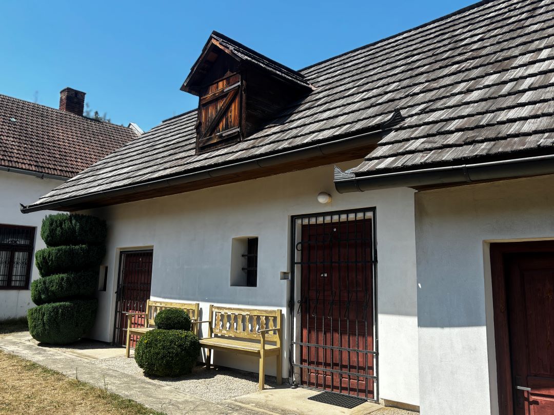 rodný dom prezidenta Schustera v Medzeve.JPG (186 KB)