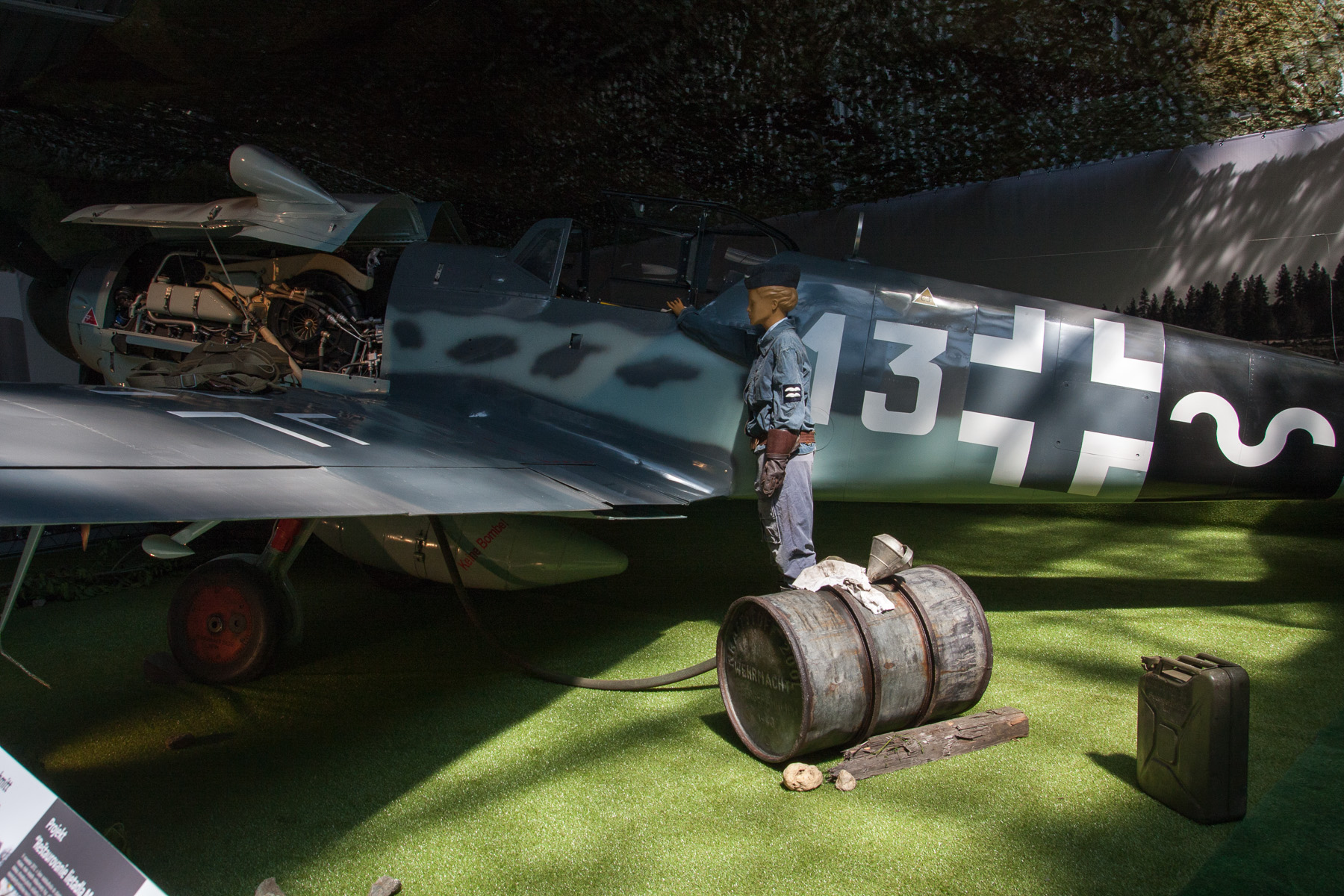 Messerschmitt2017-32.jpg (705 KB)
